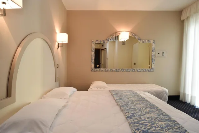 Classic, Triple, Lateral Side Sea View, Balcony، Anthony 1/5