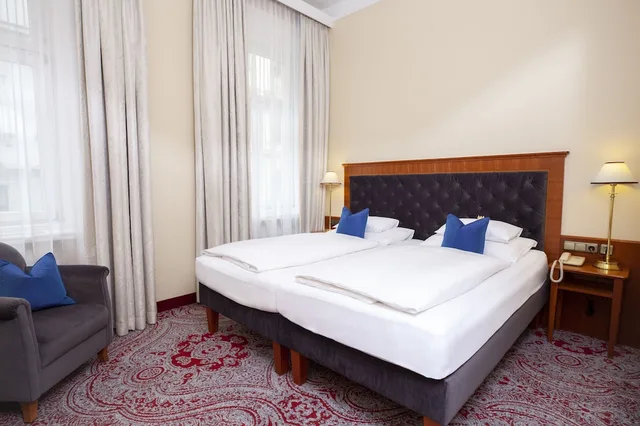 غرفة كلاسيكية بسريرين منفصلين، Hotel Kaiserhof Wien 1/6