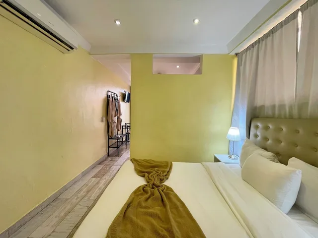 جناح جونيور بسرير كوين بإطلالة على البحر بغرفة نوم واحدة مع أريكة بمطبخ صغير، RIG HOTEL BOUTIQUE PUERTO MALECON 7/10