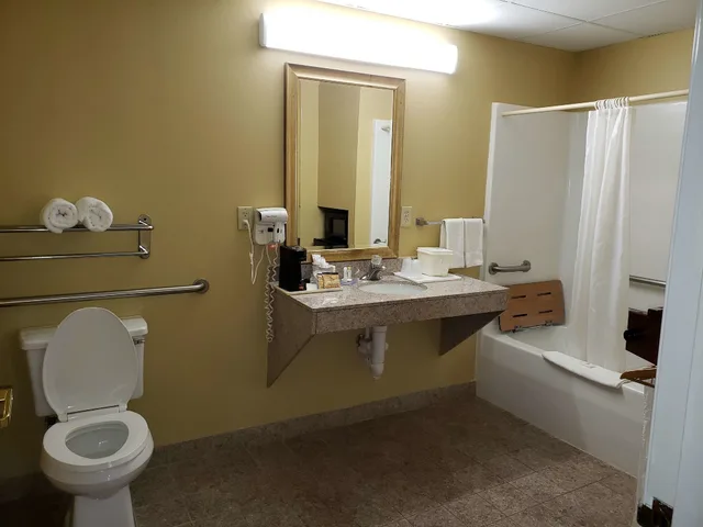 Standard, King Bed, Accessible, SureStay Plus Hotel by Best Western Warner Robins AFB 2/3