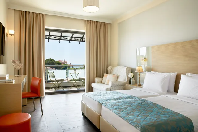 Room, Twin Beds, Garden View, Sofa, Istion Club Hotel Spa 1/5