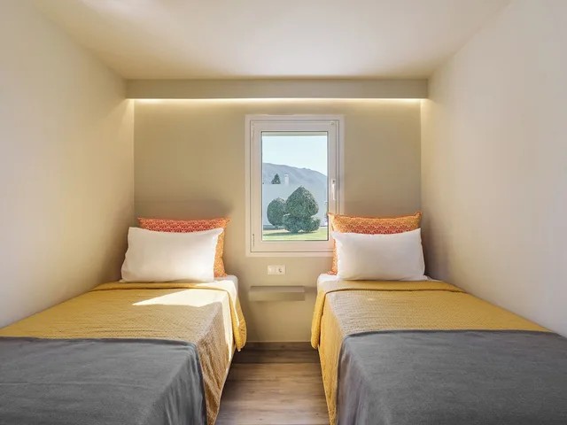Family, Double and Twin Beds, Sea Front، Kinetta Beach Resort Spa 2/4