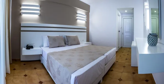 غرفة بسرير مزدوج بإطلالة على البحر، Gaia In Style Hotel - Adults Only 4/7