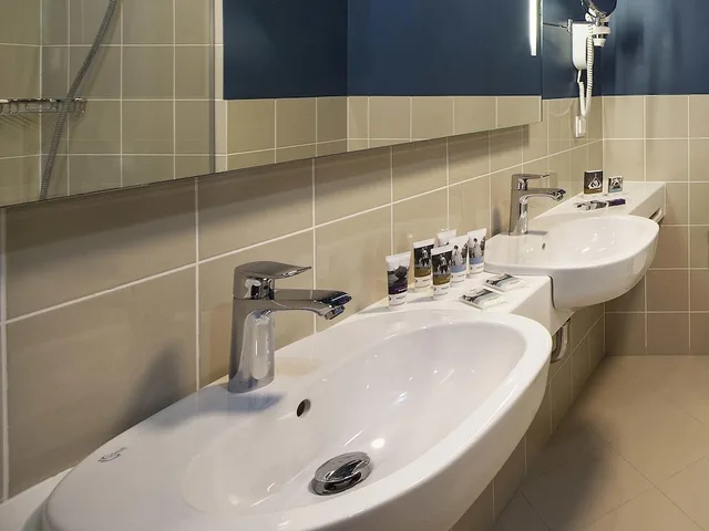 جناح جونيور بسرير كينج مع أريكة، Mercure Riga Centre 3/4