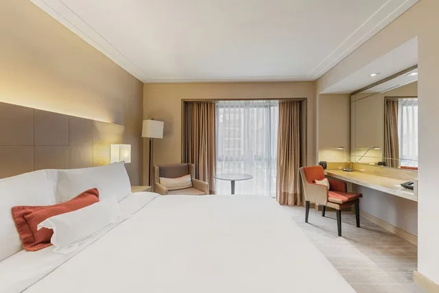 غرفة كلاسيكية بسرير كينج بشرفة مع دخول صالة النادي للمدخنين لذوي الإعاقة، Intercontinental Sao Paulo 2/10