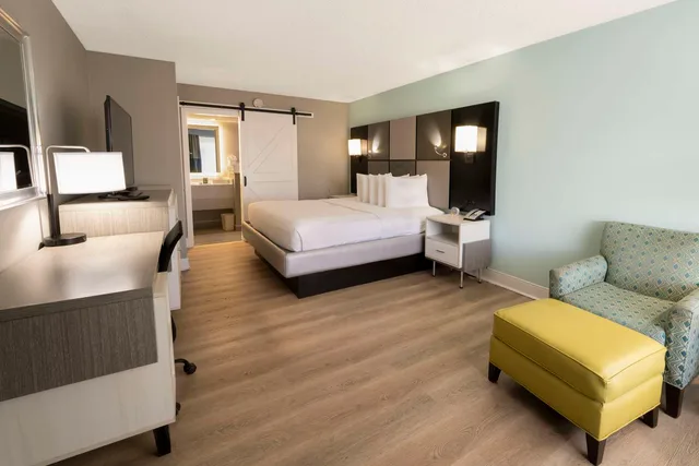 غرفة بسرير كينج لذوي الإعاقة، Best Western Seaside Inn 5/9
