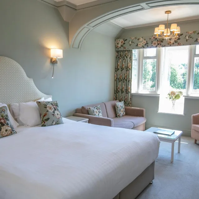 غرفة بسرير مزدوج بإطلالة على الحديقة، Petwood Hotel 1/4