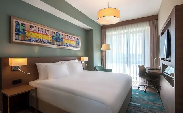 شقة بسرير كينج بشرفة بغرفة نوم واحدة، The Superior Living Batisehir 1/3