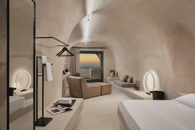 Cave, Suite, Caldera View, Hot Tub, Divine Cave Experience 3/5