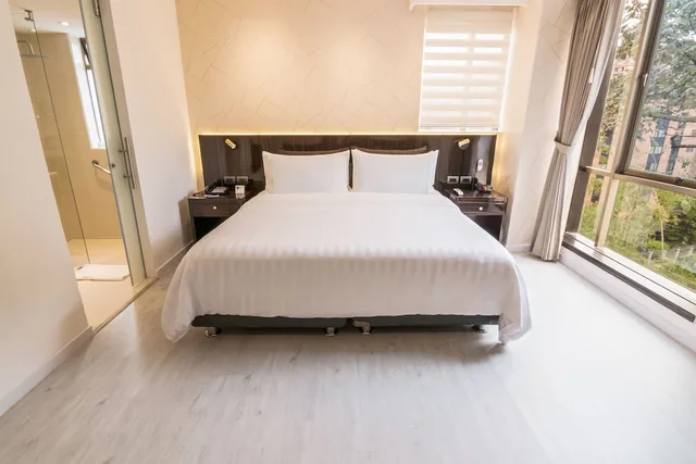 Classic, King Bed, GHL Hotel Porton Medellin 2/10