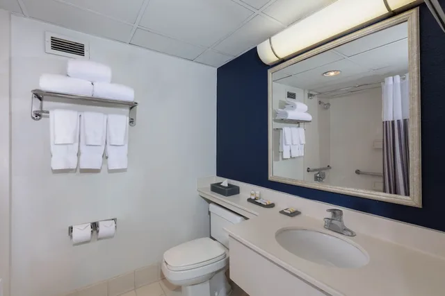 Suite, 2 Queen Beds, La Quinta Inn and Suites by Wyndham Secaucus Meadowlands 2/3