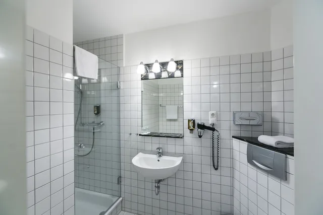 Comfort, Queen Bed, Wald & Golfhotel Lottental 5/5