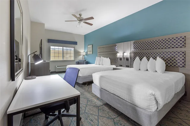 Room, 2 Queen Beds, Accessible, Best Western Plus Wasco Inn & Suites 2/8