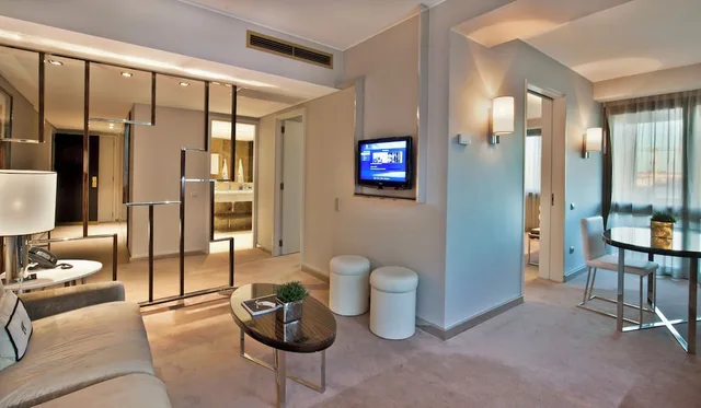 جناح بسرير كينج، Altis Grand Hotel 7/7