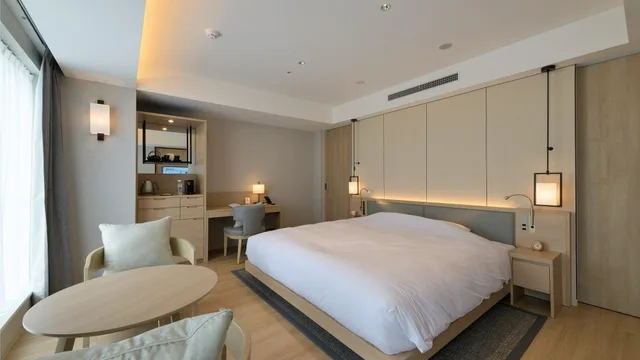 Zen, King Bed, Unit Bath، ReLabo Medical Spa & Stay 1/1