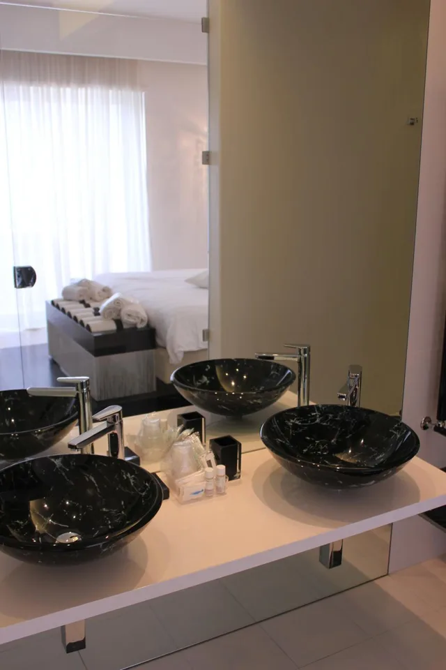 جناح ملكي، Hotel Royal Paestum 7/9