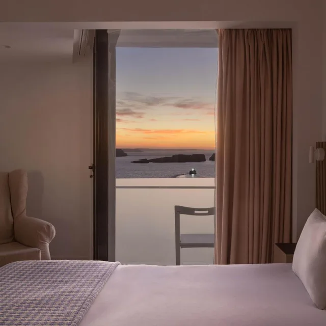Room, Double Bed, Sea Front، Memmo Baleeira Hotel 3/5
