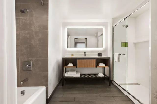 جناح جونيور لذوي الإعاقة، Hilton Garden Inn Boulder Co 2/2