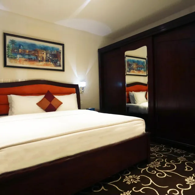 جناح ملكي بشرفة، Naylover Hotel Suites 2/10