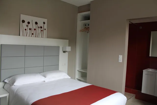 غرفة بسرير مزدوج، Hotel Le Quincangrogne 5/9