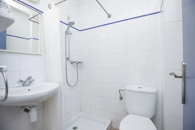Room, Triple, 3 Beds, Hostal Mas 4/7