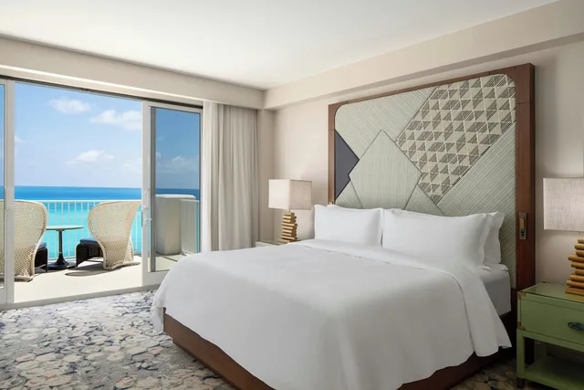 1 Bedroom, St Regis, Suite, King Bed, Ocean Front, Balcony، The St. Regis Bermuda Resort 1/2