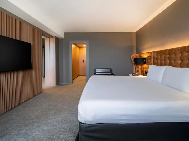 Executive, Suite, King Bed, Club Lounge Access, Pullman Sao Paulo Guarulhos Airport 2/8