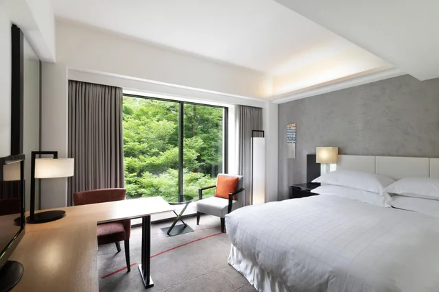 Club, Superior, King Bed, Club Lounge Access, Premium Floor, Sheraton Miyako Hotel Tokyo 1/4
