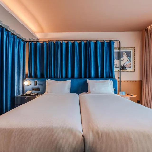 غرفة ديلوكس بسرير فردي، Cenica Porto Hotel, Curio Collection by Hilton 6/10