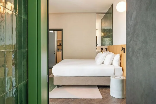 جناح بسرير كينج بإطلالة على البحر بشرفة، Hotel Europa 3/7