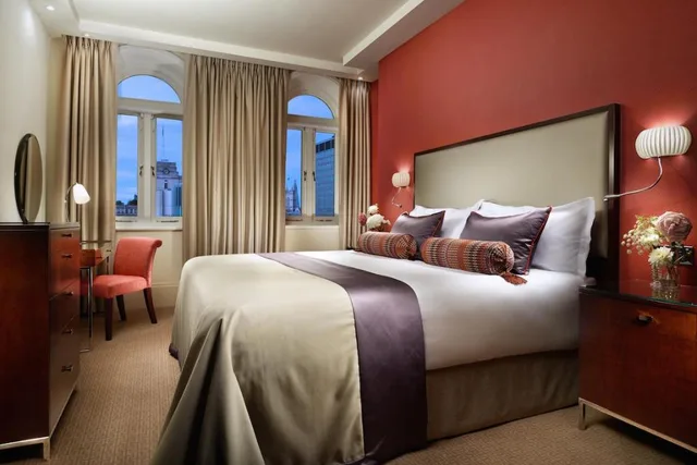 3 Bedrooms, Kings, Deluxe, Suite, 3 King Beds، 51 Buckingham Gatetaj Suites Residences 1/1