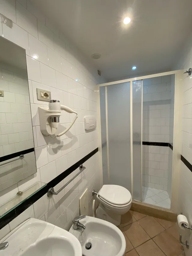 Basic, Double Bed, Hotel Europeo 4/4