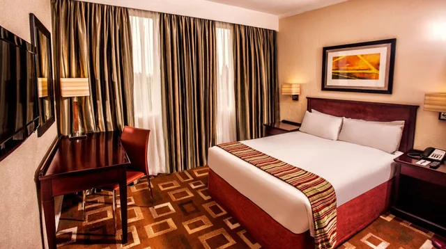 غرفة سوبيريور بسرير كينج، Garden Court Or Tambo International Airport 7/10