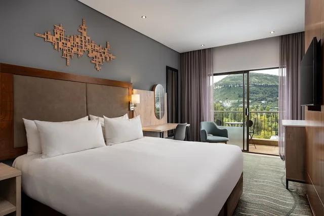 Deluxe, King Bed, Mountain View, Protea Hotel Clarens 3/8
