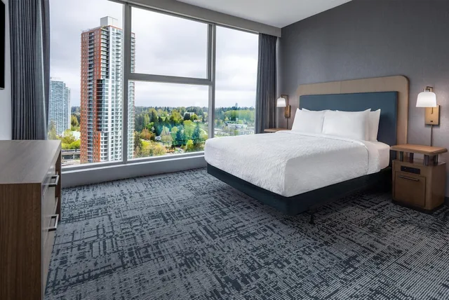 Suite, Queen Bed, Sofa, Accessible, Homewood Suites by Hilton Surrey 3/6