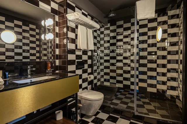 1 Bedroom, Junior Suite, King Bed, Stories Boutique Hotel 2/2