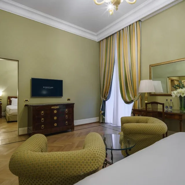 غرفة عائلية بإطلالة على البحر، Eurostars Hotel Excelsior 5/7