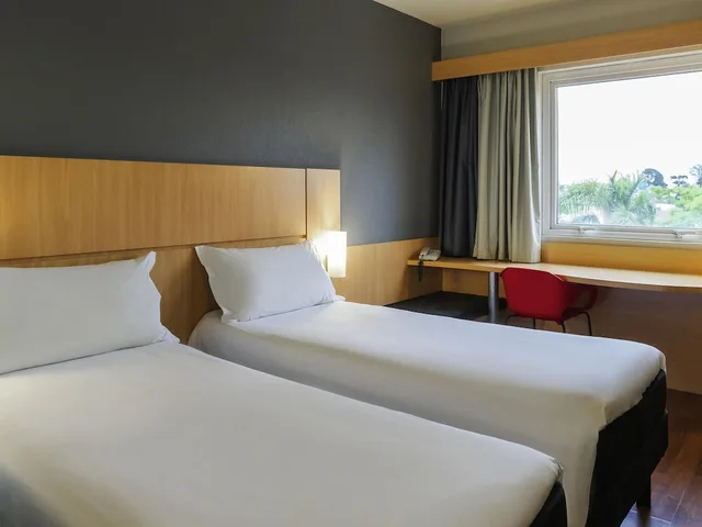 غرفة قياسية بسريرين منفصلين، Ibis Curitiba Aeroporto 2/6