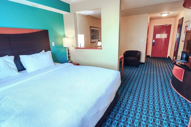 جناح بسرير كينج، Comfort Inn & Suites Houston North - Spring 2/3