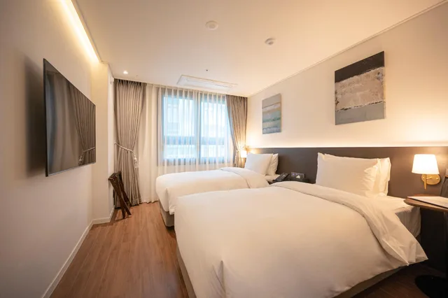 Standard, Twin Beds, HOTEL D Edition 1/1