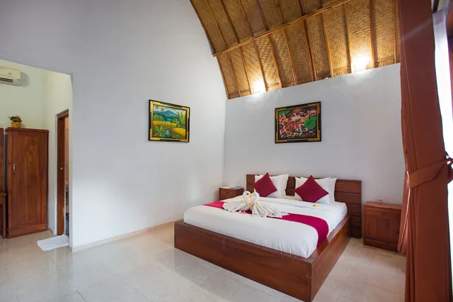 1 Bedroom, Classic, King Bed, Pool Access, Jona Bungalow 1/9