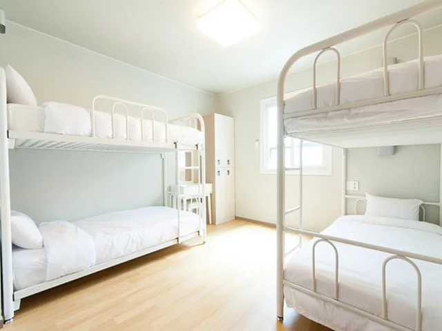 غرفة قياسية رباعية بأسرّة بطابقين، Uniqstay Hostel And Suite 1/1