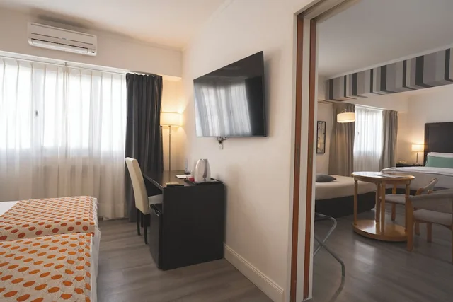 Superior, Quadruple, King and Twin Beds, HOTEL TOLOSA 8/10