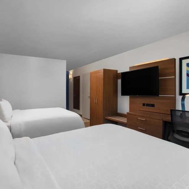 غرفة ديلوكس بسريرين مزدوجين، Holiday Inn Express Charleston-Civic Center 1/2