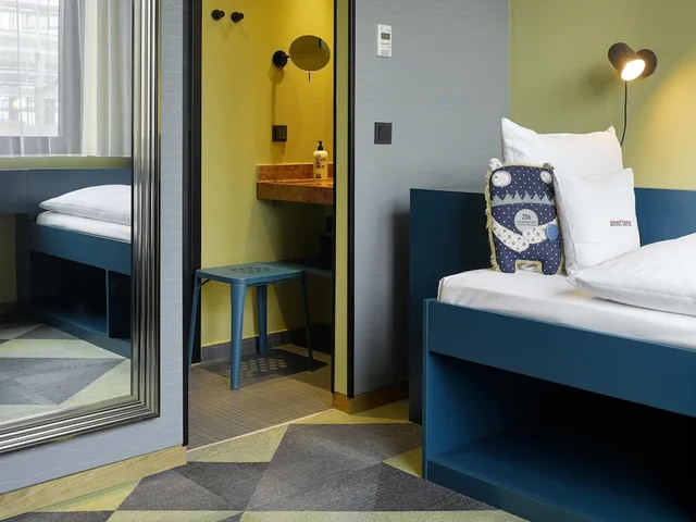 غرفة صغيرة بسرير فردي، 25Hours Hotel The Trip 2/2