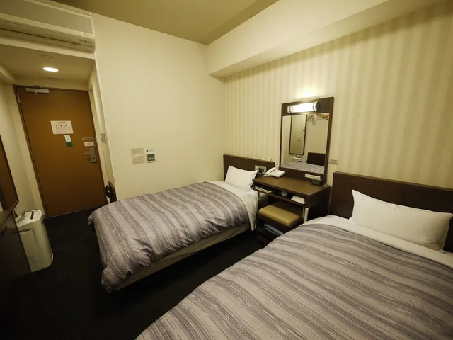 غرفة اقتصادية بسريرين منفصلين، Hotel Route-Inn Yokohama Bashamichi 2/6