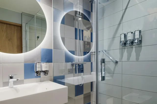 غرفة بسرير كينج، Hampton by Hilton Venice Isola Nuova 3/4