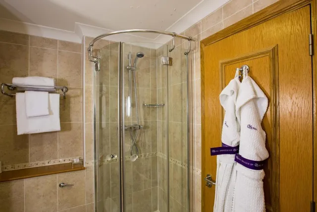 Superior, Double Bed, Hampshire Court Hotel & Spa 2/2