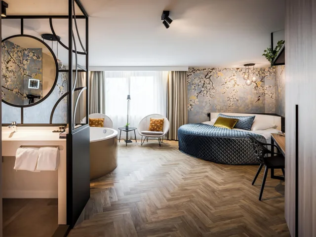 جناح، Van der Valk Hotel Maastricht 1/4