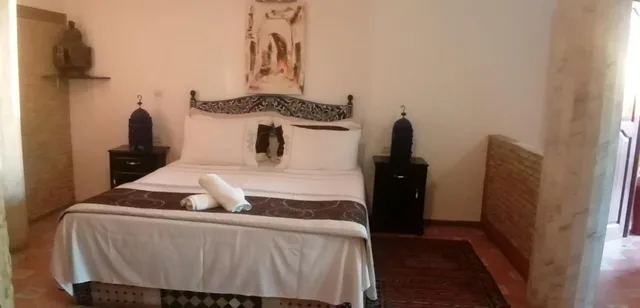 غرفة ثلاثية، Pasta Plaza Hotel 4/10